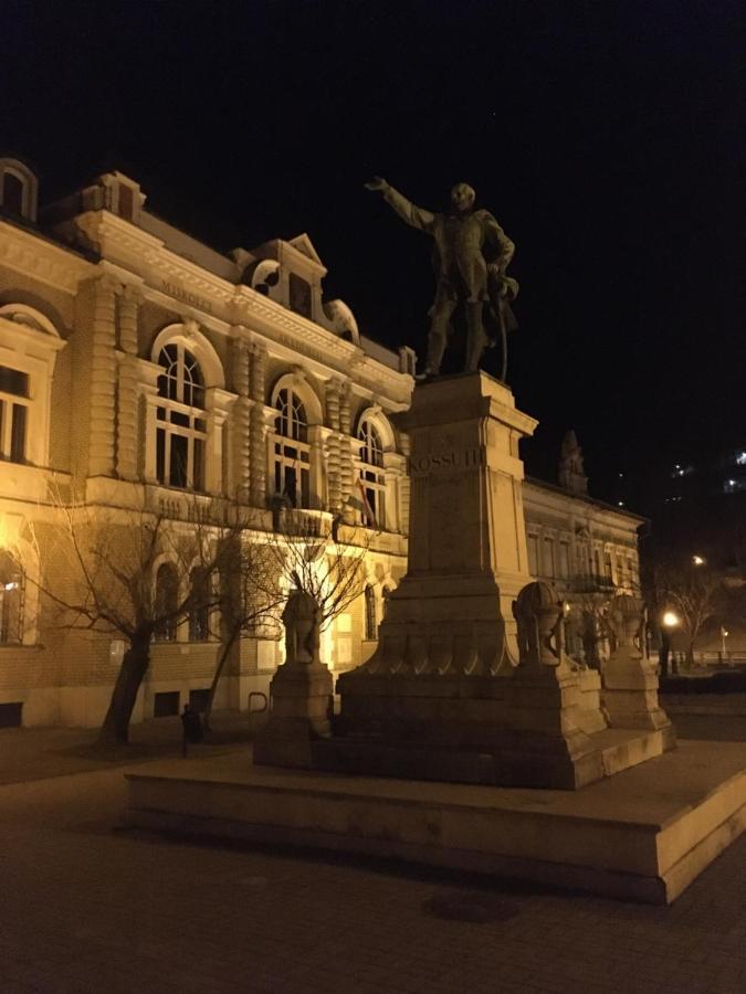 Czingu-Lak Miskolc Exterior foto