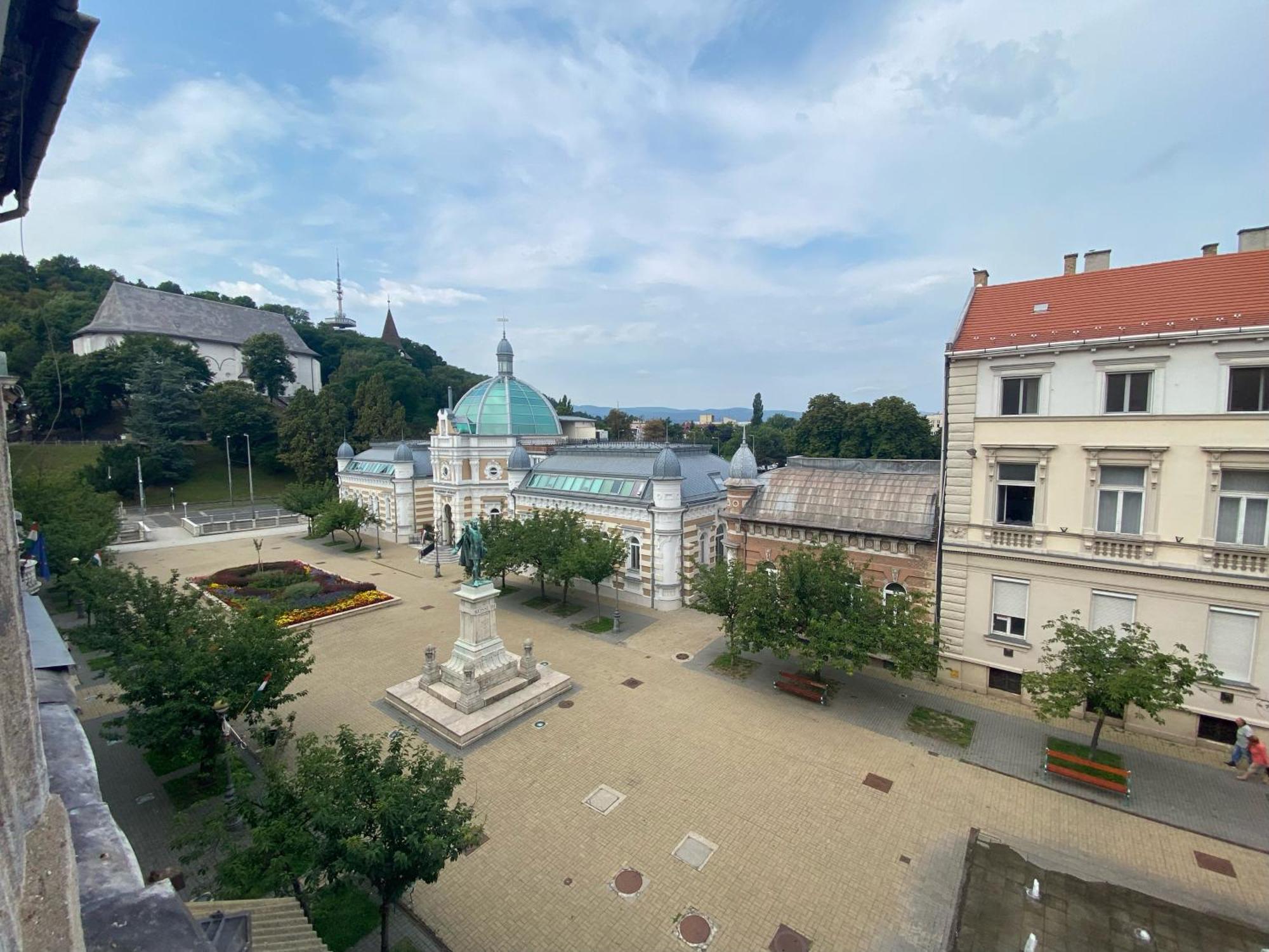 Czingu-Lak Miskolc Exterior foto
